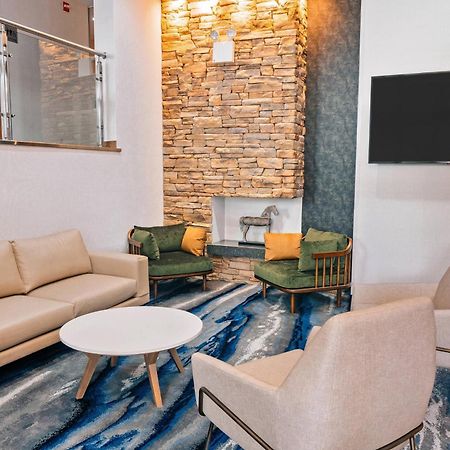 Fairfield Inn By Marriott New York Laguardia Airport/Astoria Экстерьер фото